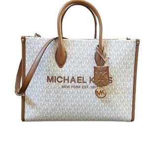 NWOT Authentic Michael Kors Tote bag